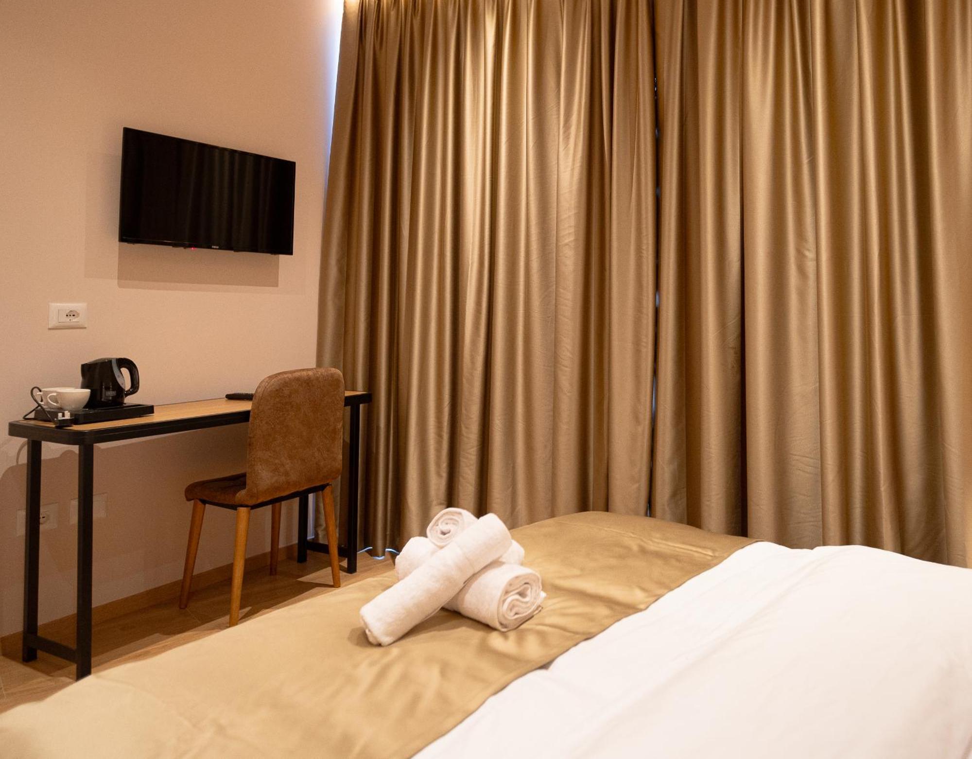 Hotel Boutique Jera Tirana Exterior photo